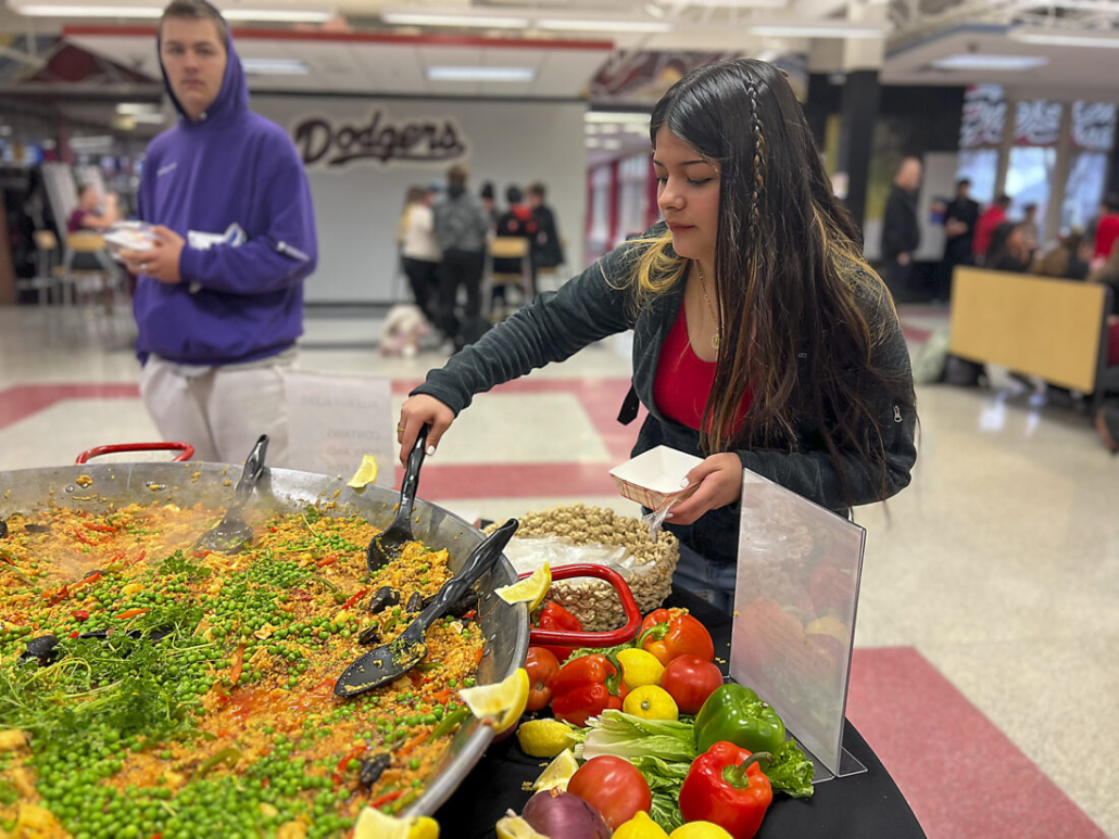 Fort Dodge Senior High freshman Sammantha Welter